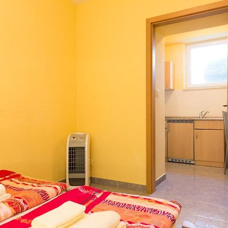 Vila Milano Apartamento Kornić Exterior foto