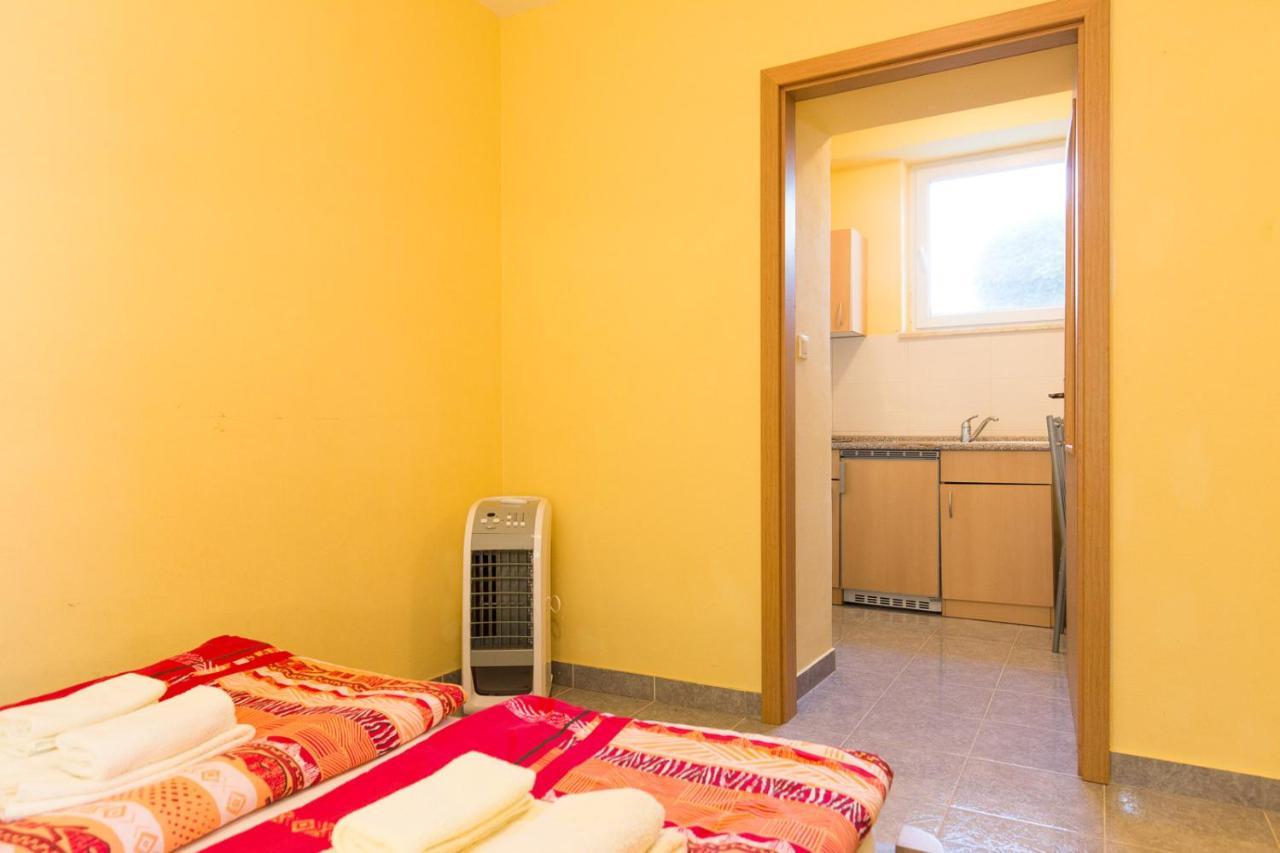 Vila Milano Apartamento Kornić Exterior foto